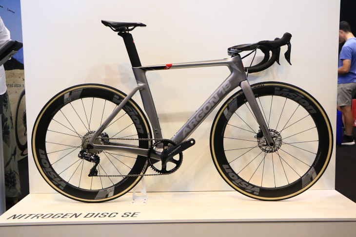 特別モデルのNITROGEN DISC SE