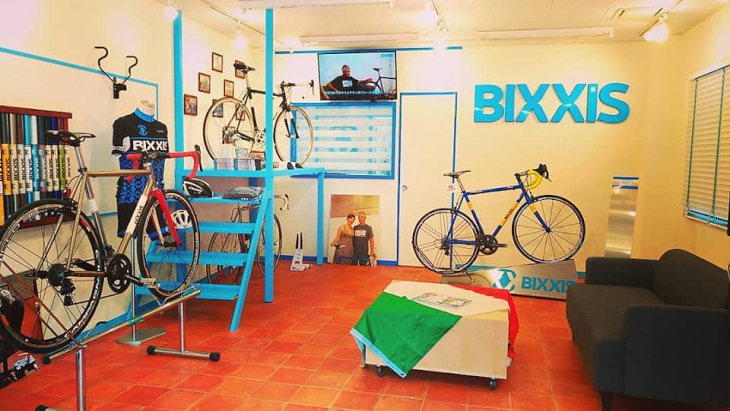 BIXXIS JAPANの常設ショールーム内に設けられる今回のポップアップストア