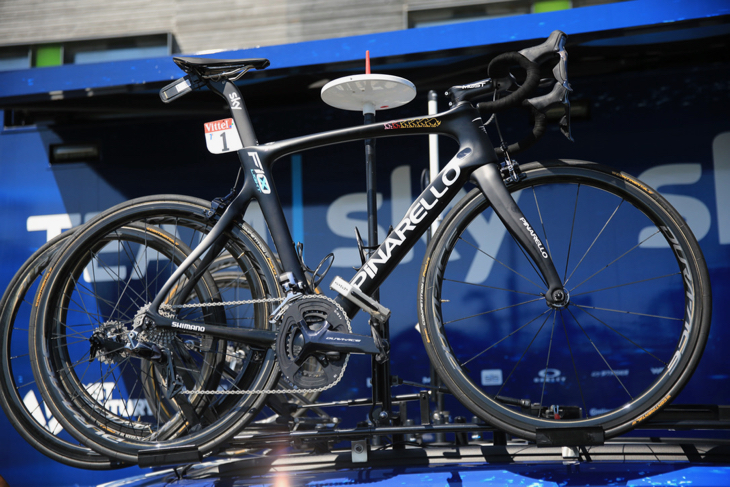 クリストファー・フルーム(イギリス)のピナレロ DOGMA F10 Xlight