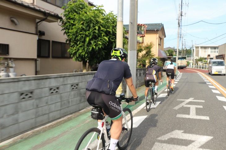 圏央道青梅インターまでの12.5km区間はほぼ平坦の道です