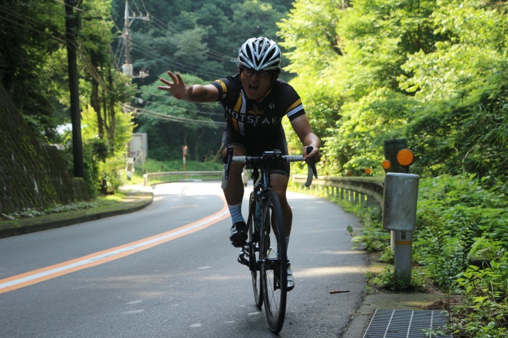 1本目からメタボ会長に離されてしまったヤスオカ先輩