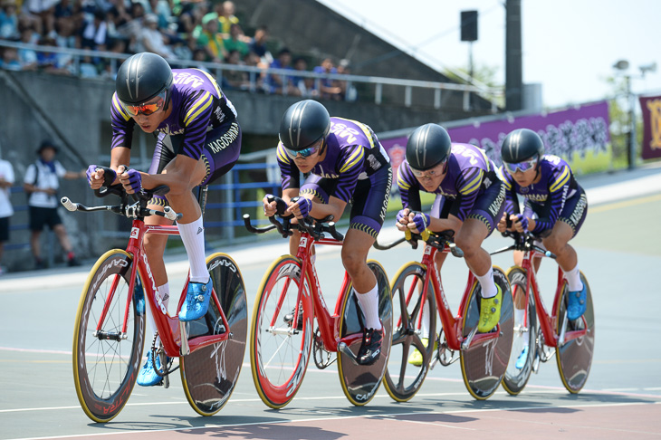 4kmチーム・パーシュート予選3位 南大隅高校 4分27秒037