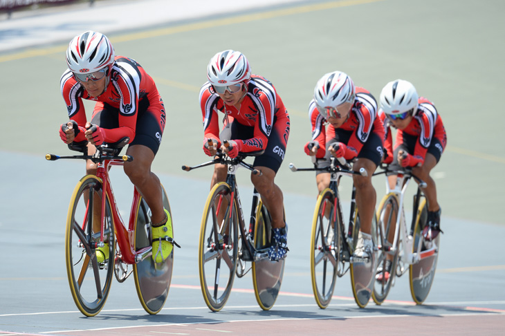 4kmチーム・パーシュート予選1位 岐南工業高校 4分19秒884（大会新）