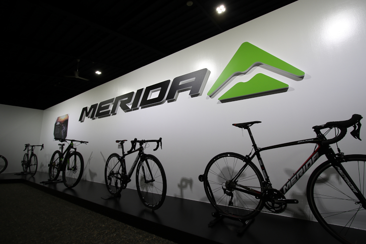 伊豆サイクリングの拠点として、ブランドと地域の活性化を目的に展開されるMERIDA X BASE