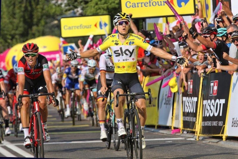 イエロージャージのミカル・クウィアトコウスキー(ポーランド、チームスカイ)が2連勝