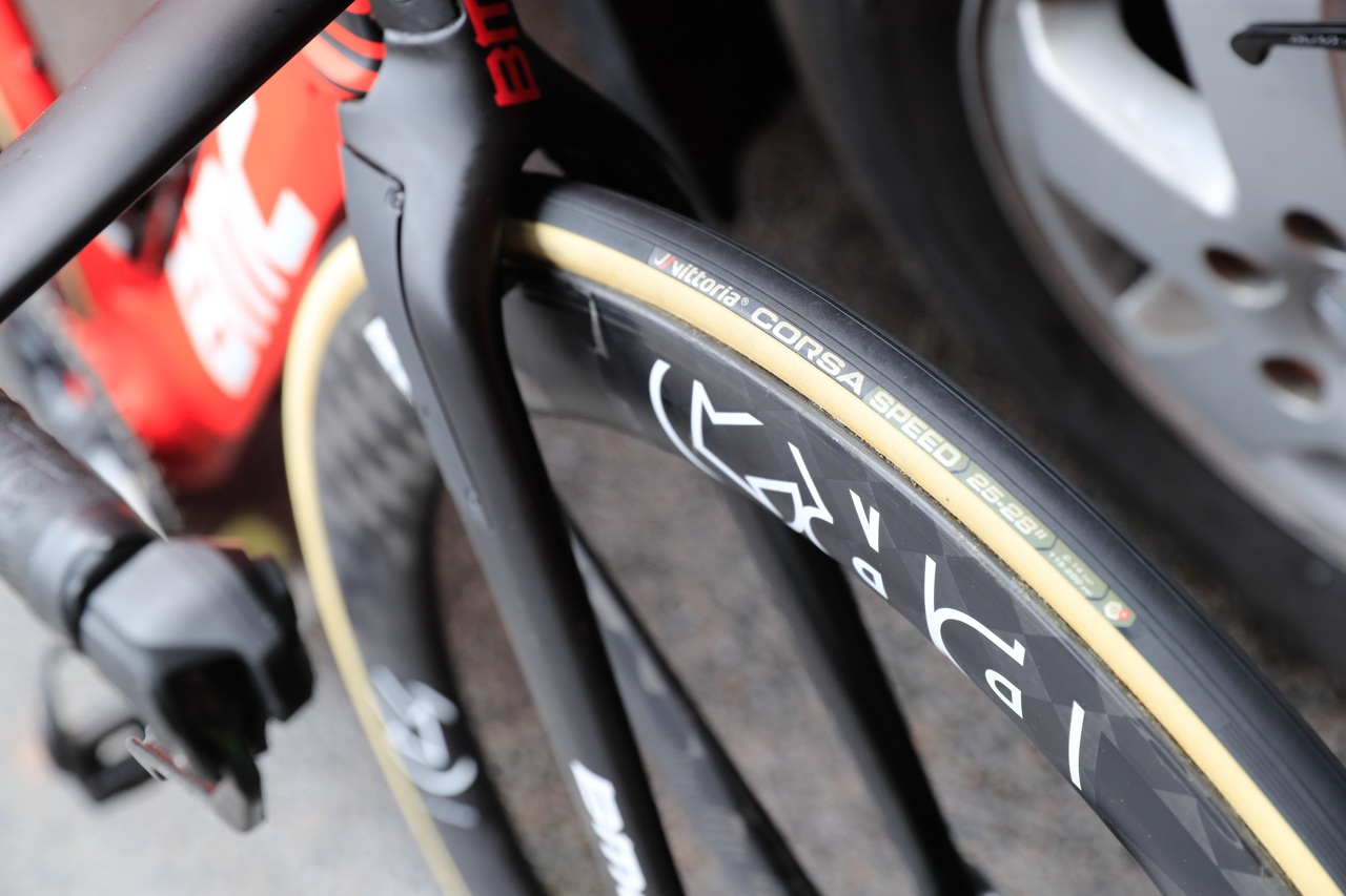 TTバイクのタイヤはCORSA SPEED(25mm)