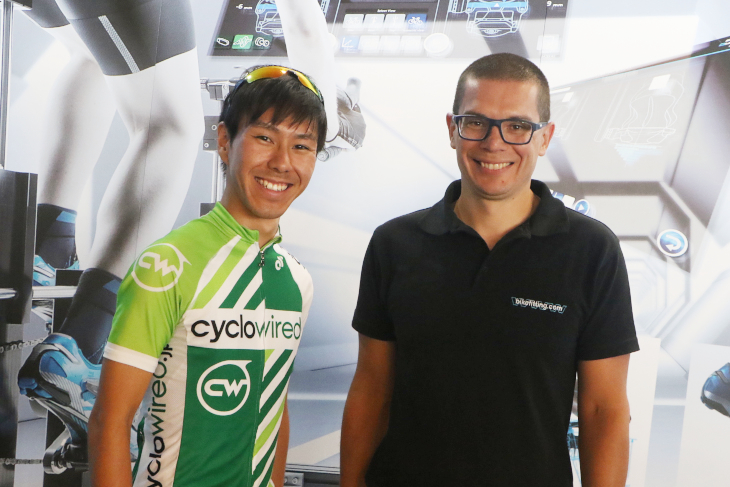 CW編集部員村田(左)、マテュー・アランブール氏(右)