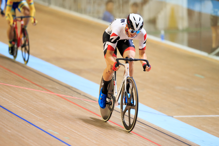 男子スクラッチ 最終周回を単独で先行する沢田桂太郎(チームブリヂストンサイクリング)