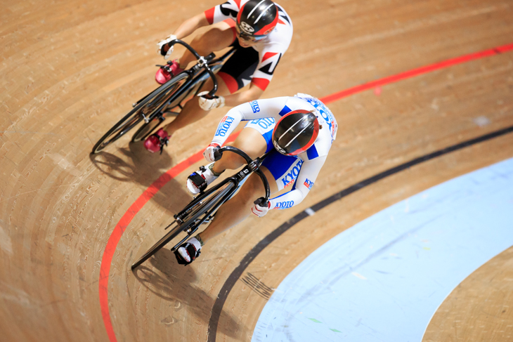 女子スプリント決勝 3回戦を先着した前田佳代乃(京都府自転車競技連盟)が優勝