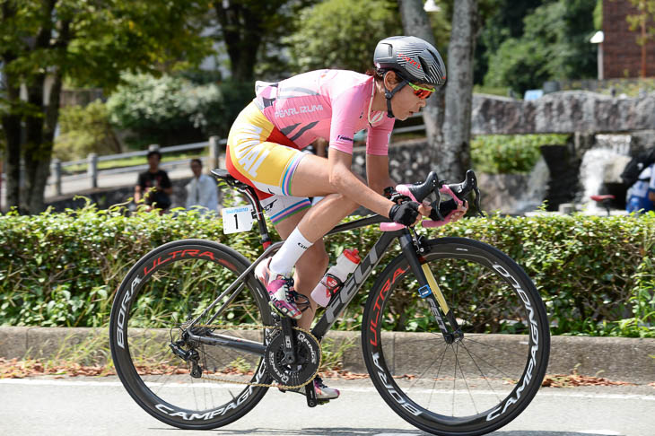 女子 8周目から独走を開始した唐見実世子(弱虫ペダルサイクリングチーム)