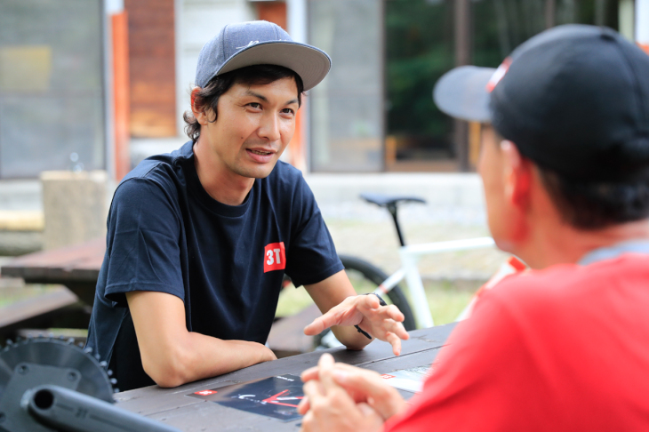 「幅広い自転車の楽しみ方がEXPLORO1台で実現できる懐の深いバイクです」と吉田さん