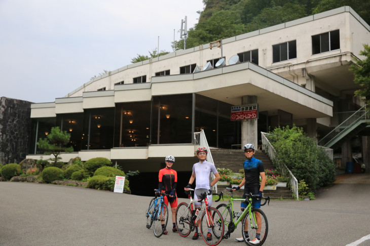 国民宿舎「古岩屋荘」が今回のお宿