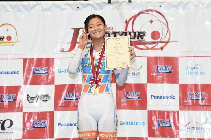 500mTT、ケイリン、スクラッチなど5種目で優勝した阿部セラ(スミタ・エイダイ・パールイズミ・ラバネロ)
