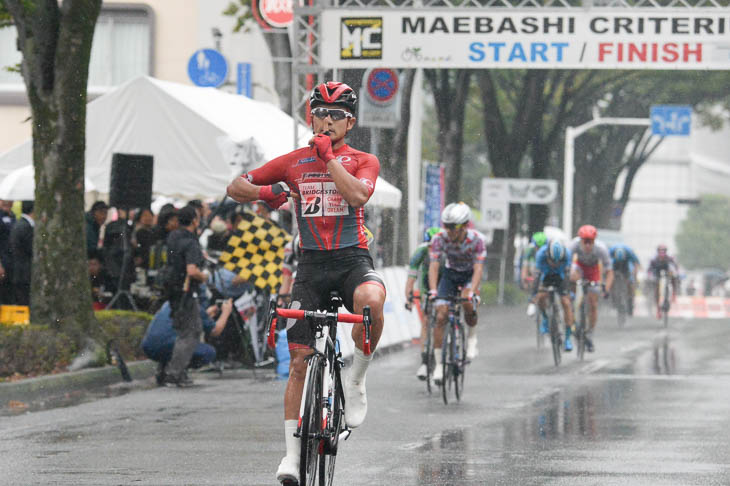 まえばしクリテリウム 窪木一茂（チームブリヂストンサイクリング ）が優勝して年間総合優勝を決める