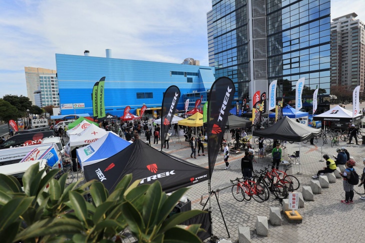 九州地区最大のロードバイク試乗会、ZING² IWAIオータムサイクルフェスタ2018が開催される