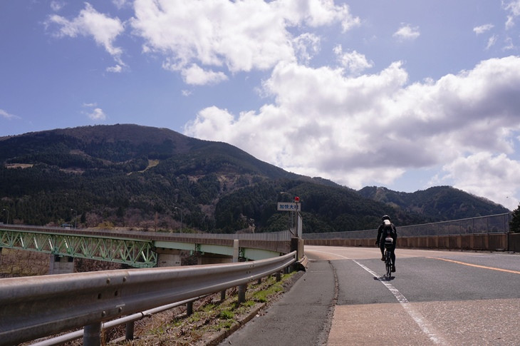 お楽しみ時間のあとは、国道176号で山を越えて再度