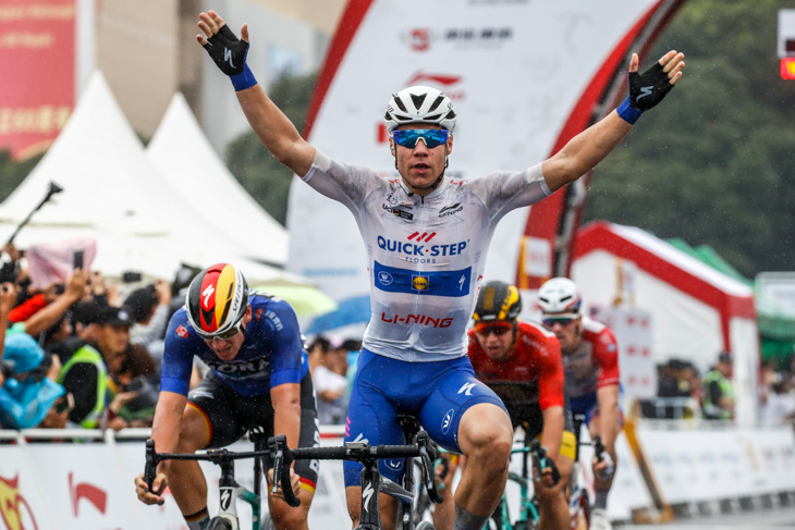 ステージ2勝を飾ったファビオ・ヤコブセン(オランダ、クイックステップフロアーズ)