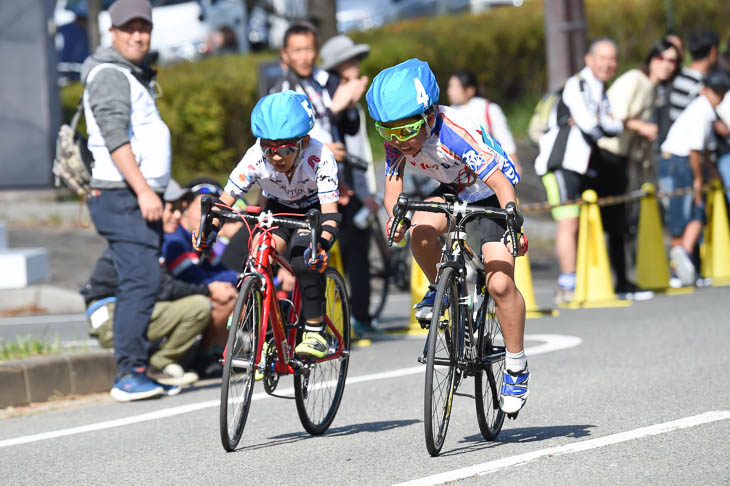 大人顔負けのスプリント合戦