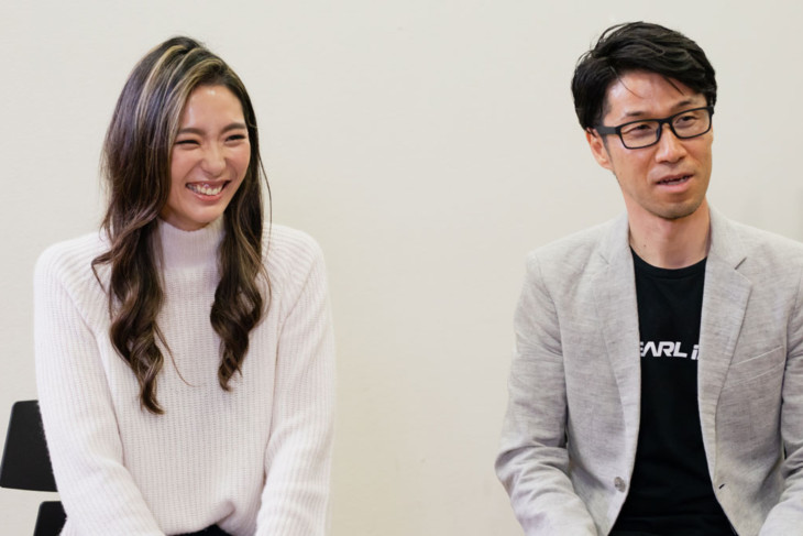 サイクルモードのスペシャルトークショーに出演する福田萌子さんと栗村修さん