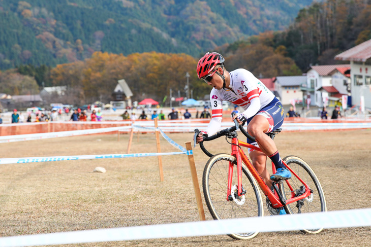 男子エリート 2週間後の全日本選手権でタイトル防衛がかかった小坂光(宇都宮ブリッツェンシクロクロスチーム)