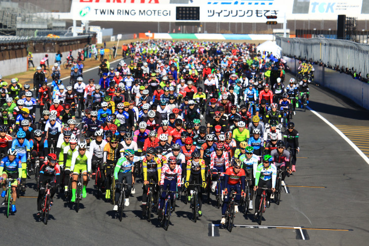 多くの参加者が集まる人気種目 7時間エンデューロ
