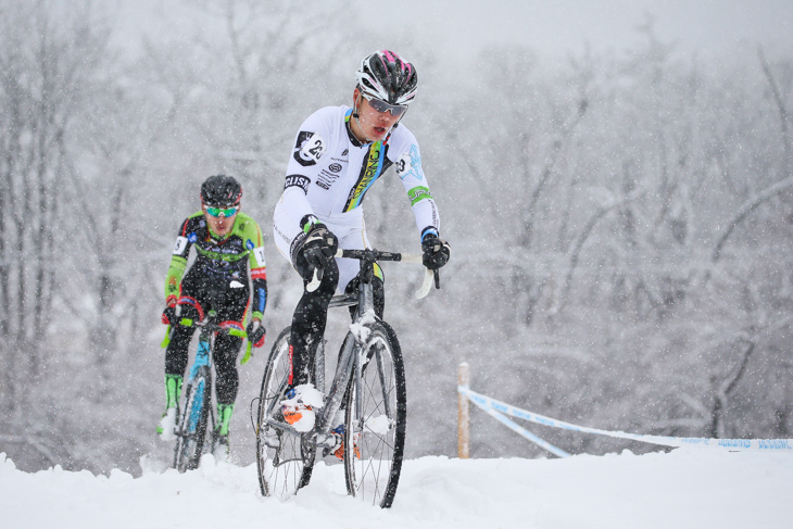 男子ジュニア 先頭で1周目を走る柳澤創(TeamCHAINRING)