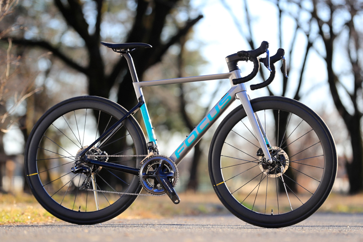 最速のその先へ 全方位に進化を遂げた新型IZALCO MAX DISCを