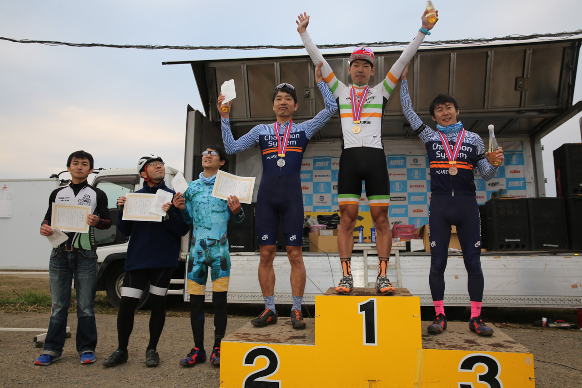 120分クラス優勝者には賞金が授与される。今回はなんと6位までに授与された!