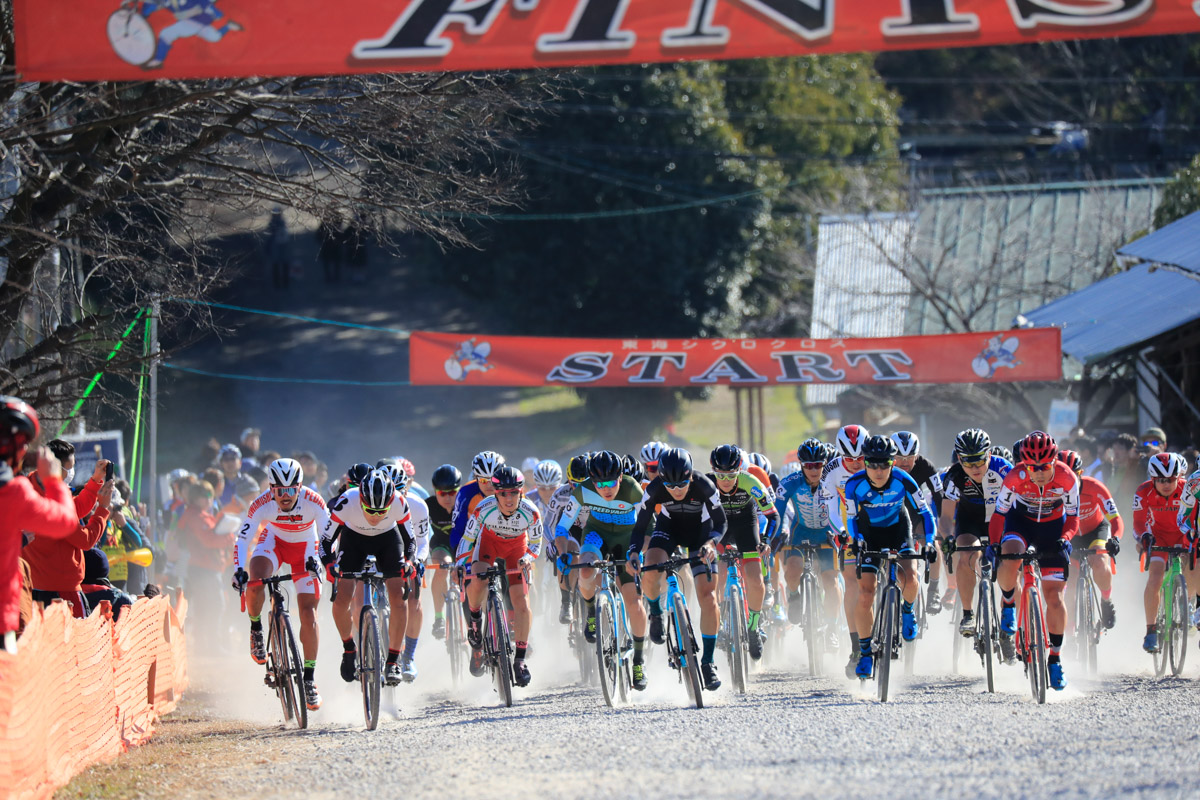 C1スタート ホールショットは沢田時(TEAM BRIDGESTONE Cycling)