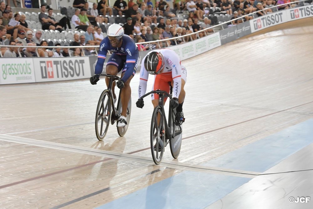 男子スプリント 1/8決勝で元世界王者グレゴリー・ボジェ（フランス）に勝利した深谷知広