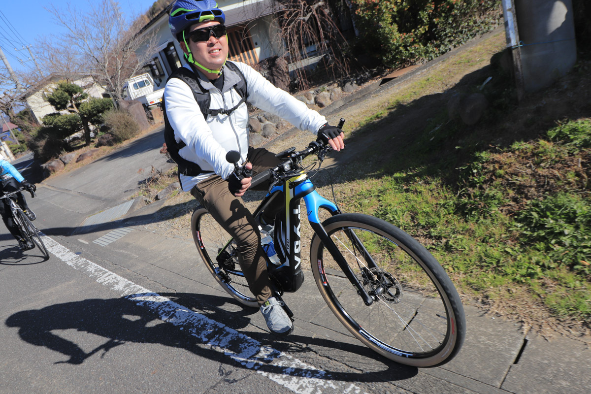 E-bikeサイクリストが走っているのはさすが伊豆！