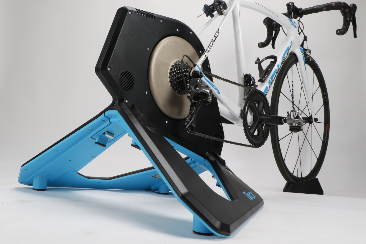 TACX NEO Smart ロードバイク用スマートローラー-