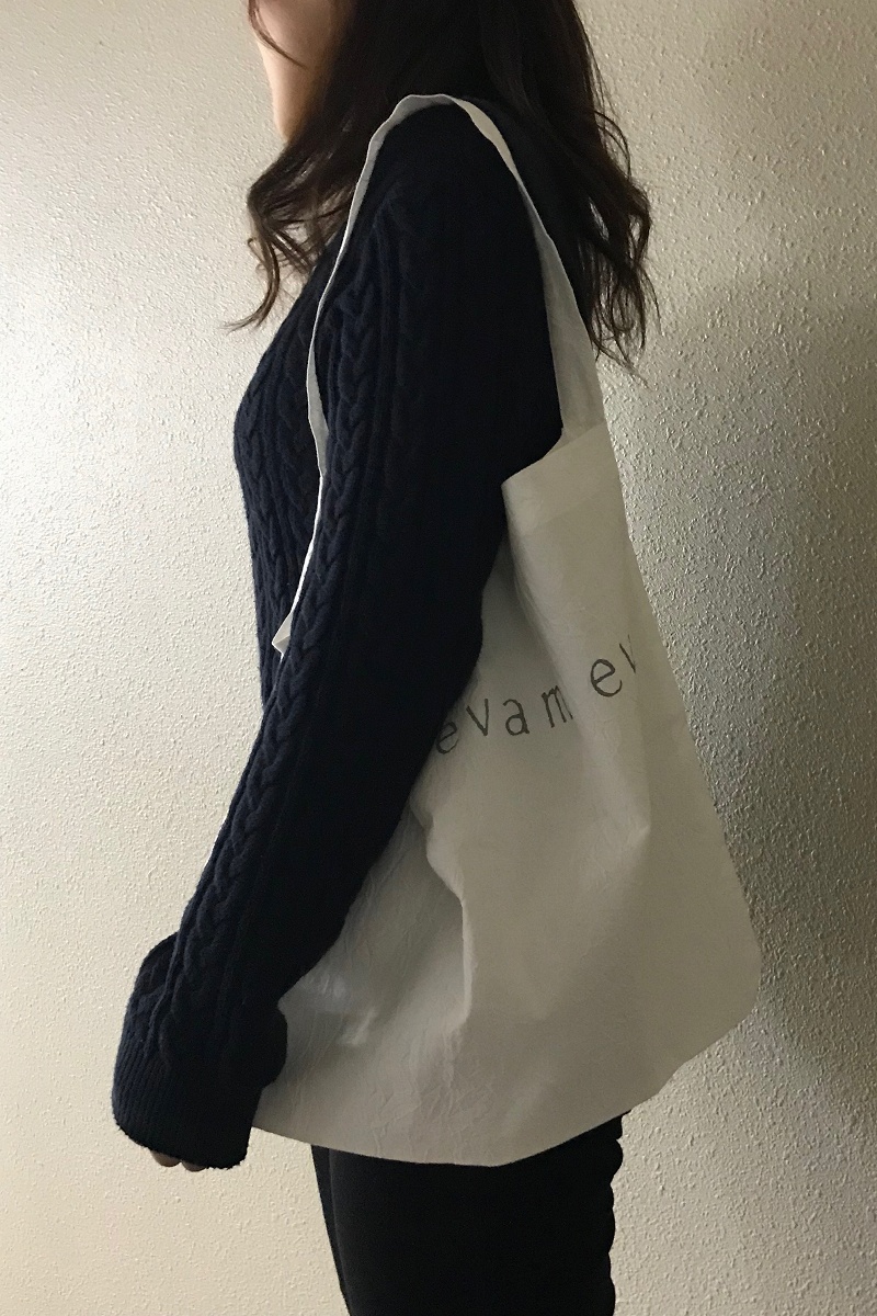 エバムエバさんのお洒落なファッションバッグ