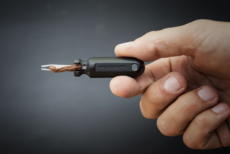 チューブレスタイヤのパンク修理を楽にしてくれる応急処置ツール RYDER Slug Plug - 新製品情報2019 | cyclowired