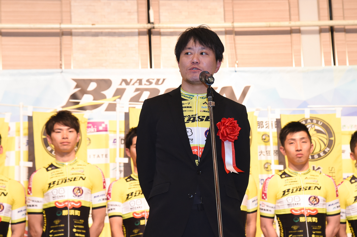 藤和那須リゾートの矢澤専務から、下部組織「那須ハイランドパークレーシングチーム」の発足が語られた