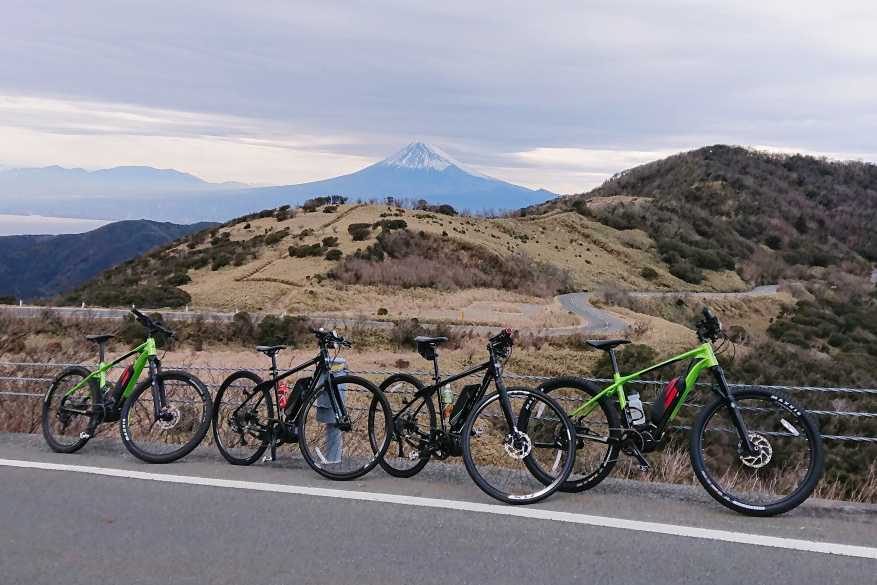 メリダやミヤタのE-BIKEで観光＆サイクリングを満喫できる内容だ