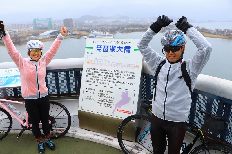 大橋の頂上から見る景色は絶景です