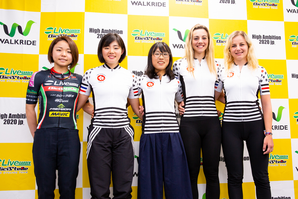 左から、新川明子(Live GARDEN Bici Stelle)、石上夢乃、大堀博美、アリアンナ・フィダンツァ、アナ・コヴリック