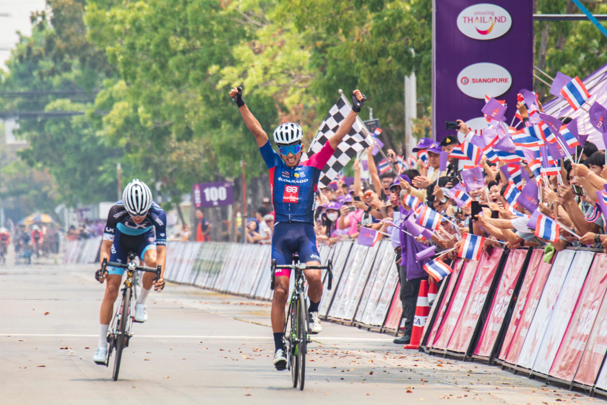 サラウット・シリロンナチャイ（タイ、タイランドコンチネンタルサイクリングチーム）が逃げ切りステージを制した