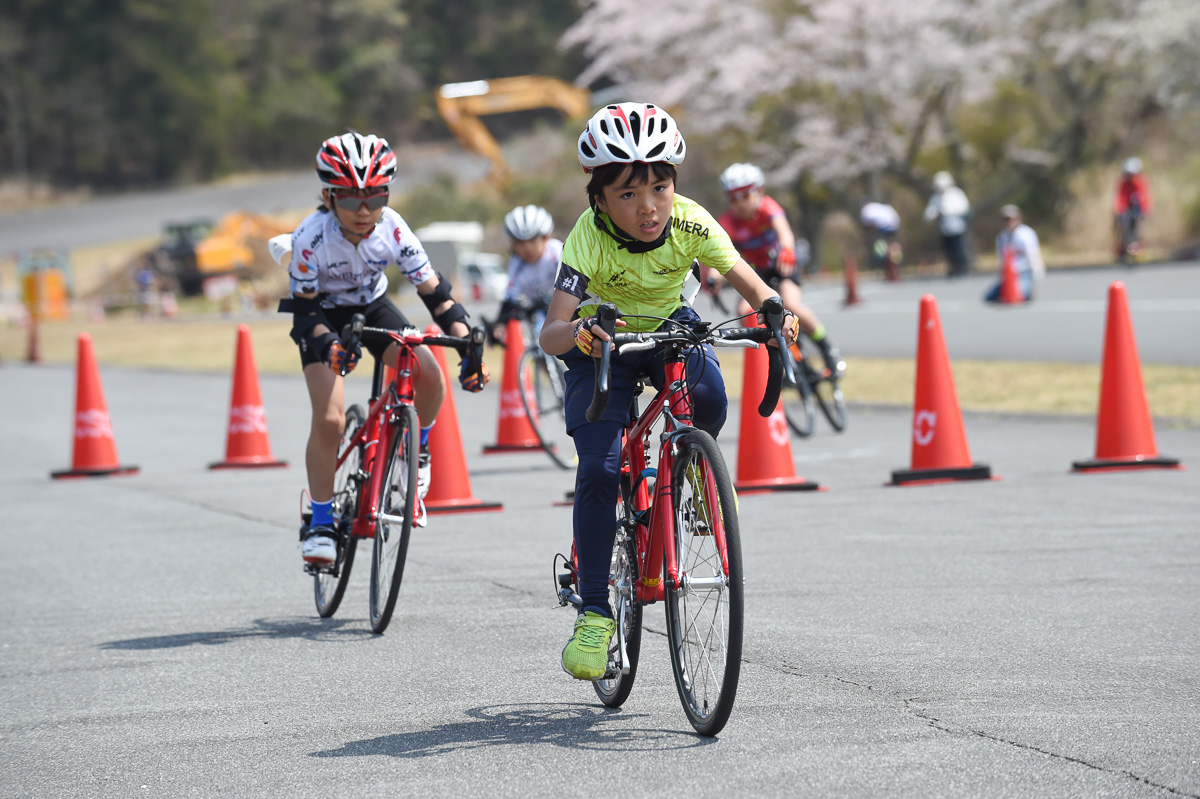 小学生のレースも行われた