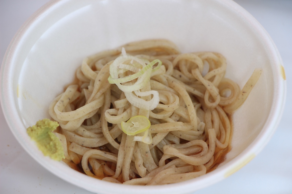 コシと香りが強いお蕎麦。非常に美味しかったです