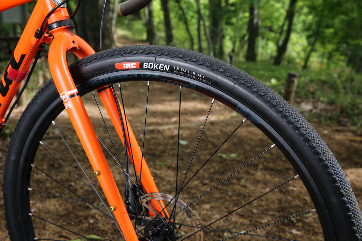 IRC BOKEN TUBELESS READY