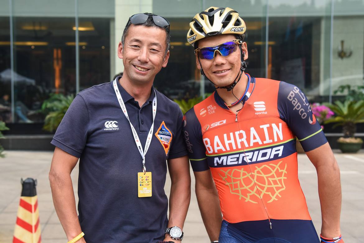 福島晋一(左)と新城幸也(現バーレーン・メリダ)