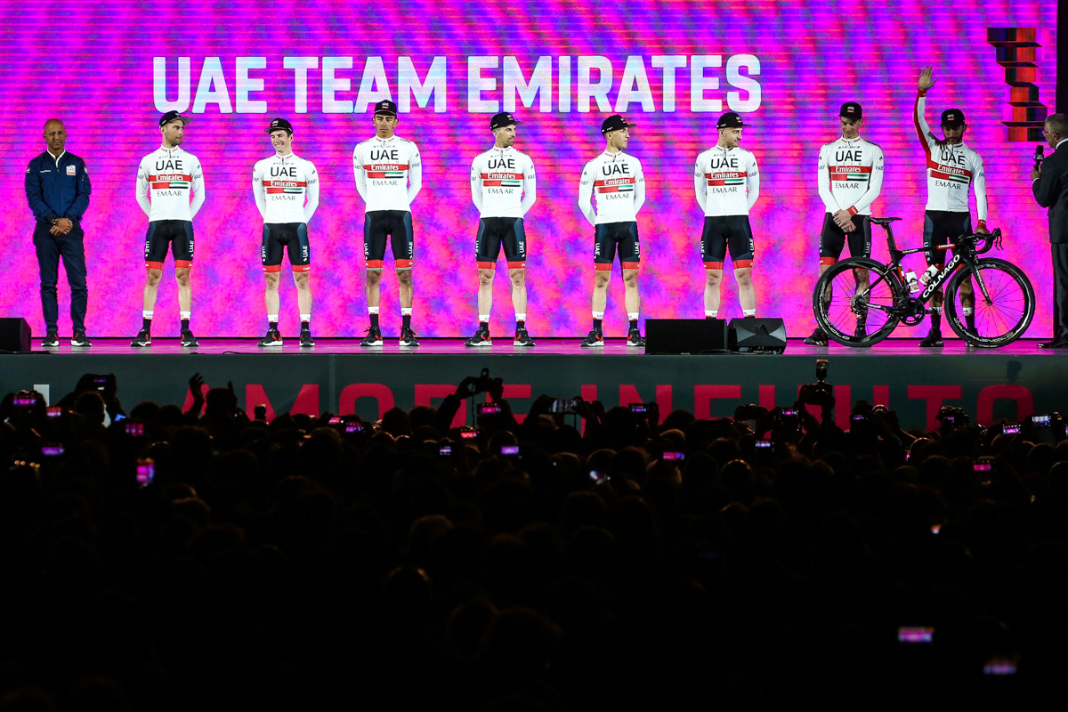 UAEチームエミレーツ（アラブ首長国連邦）