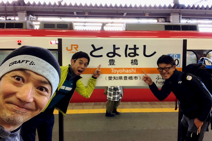 JR飯田線と私鉄の名古屋鉄道が線路を共用するという珍しい駅が今回の集合場所！
