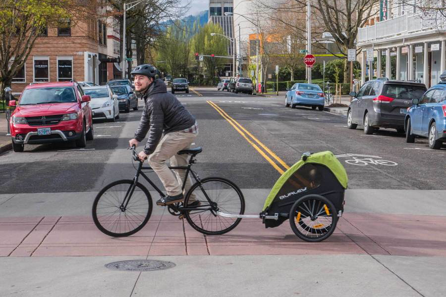 自転車用ベビーカーやカーゴトレーラーブランドの「バーレー」