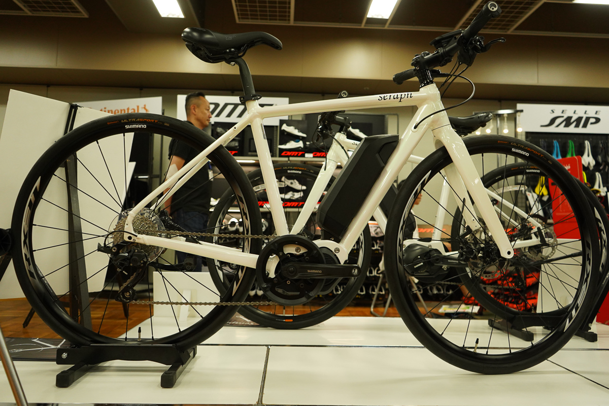 ミズタニ自転車オリジナルのE-BIKE「セラフ E-01S」には通常サイズと、女性やキッズに適したSサイズが用意されている