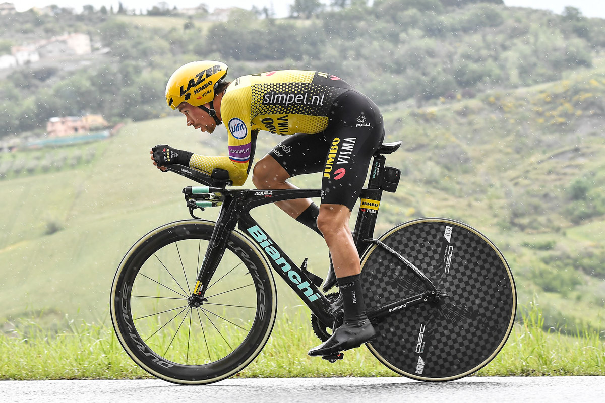 ログリッチェが雨の山岳ttでライバルを圧倒 コンティがマリアローザを守る ジロ デ イタリア19第9ステージ Cyclowired