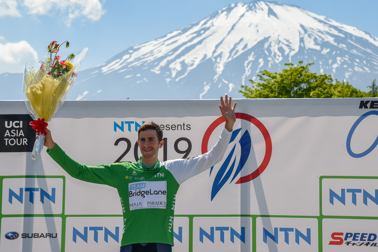 個人総合首位はクリス・ハーパー(チーム・ブリッジレーン)