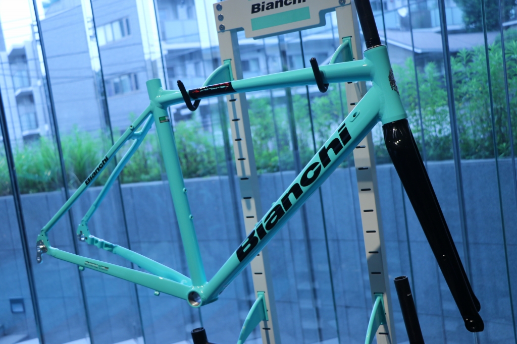 オールロードモデルが追加されたVia nirone7